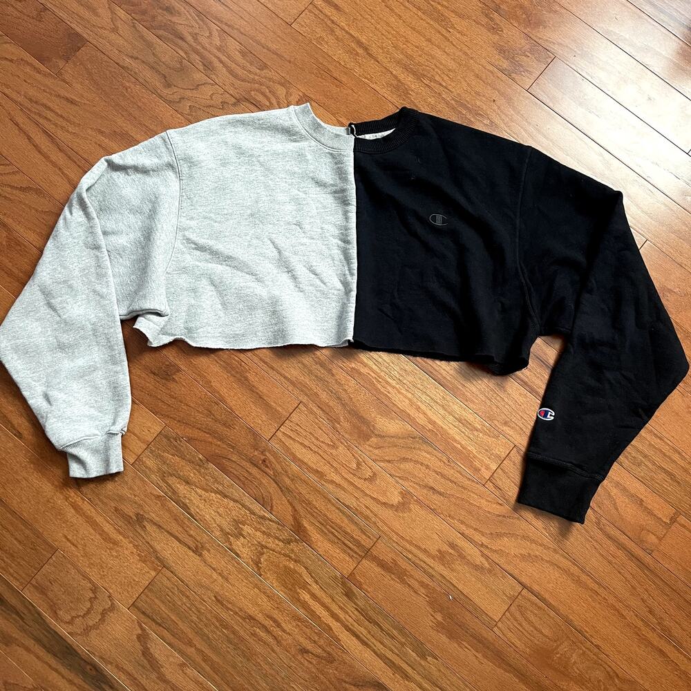 Champion Handmade Gray and Black Color Block Cropped Crewneck Sweatshirt Size XL